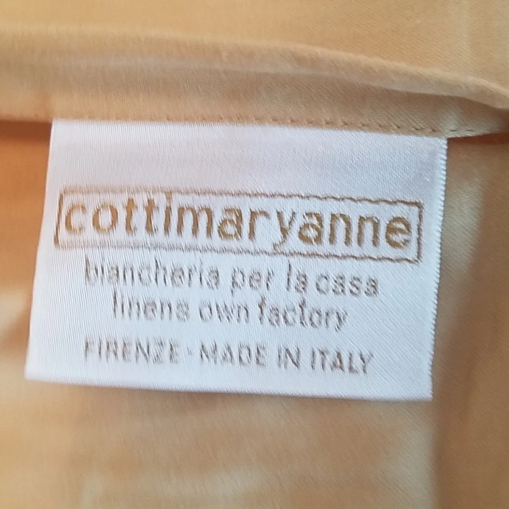 Cottimaryanne Gold Euro Sham